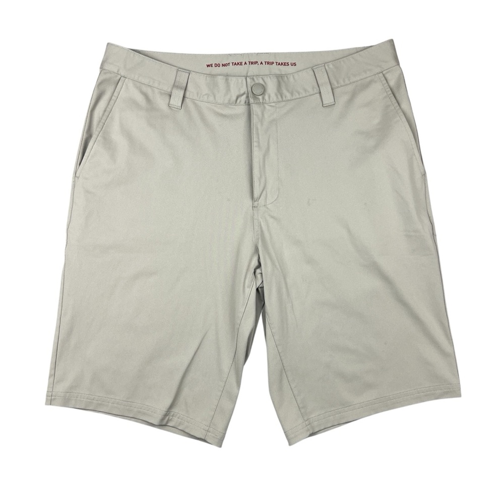 RHONE Flat Front Men's Shorts in Light Gray